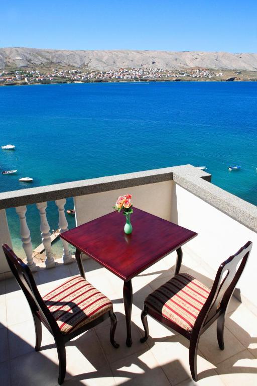Hotel Belveder Pag Town Oda fotoğraf
