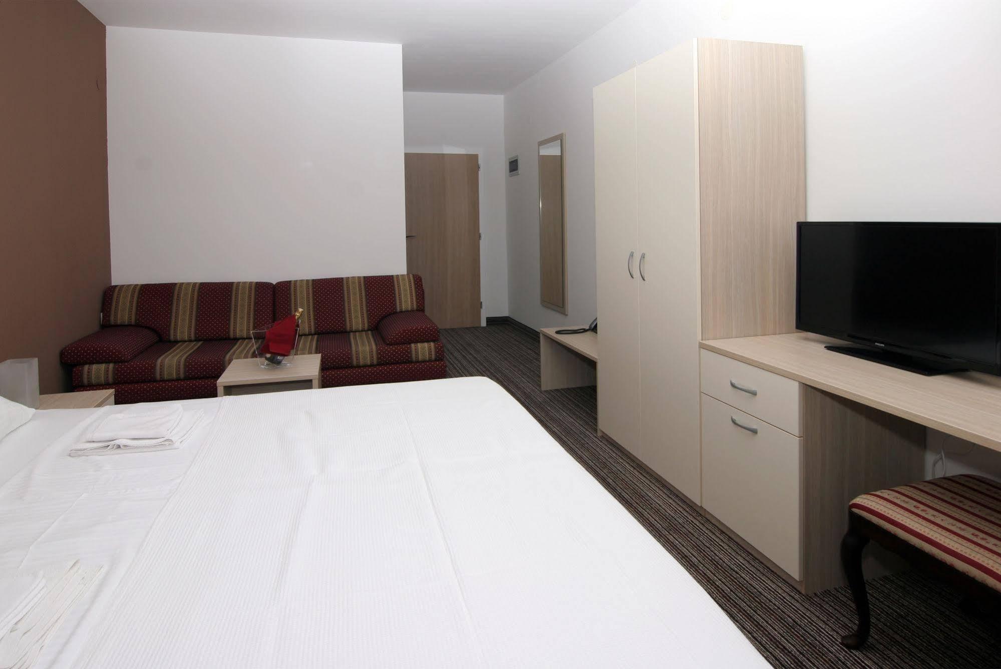Hotel Belveder Pag Town Dış mekan fotoğraf
